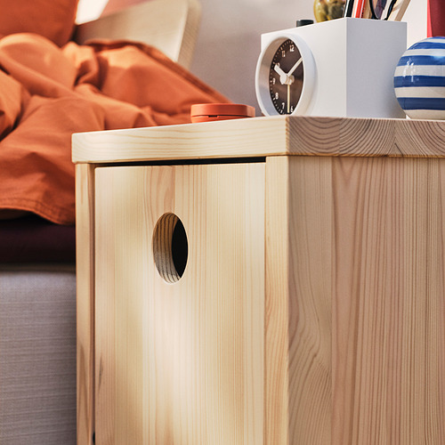 IKEA PS 2026, mesita de noche. 4 de 7 abrir diálogo
