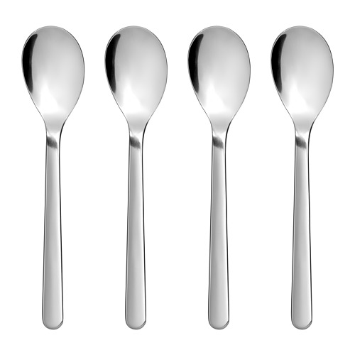 Cuatro cucharillas de plata pulida alineadas una al lado de la otra, diseño elegante y sencillo, fabricadas en acero inoxidable.
