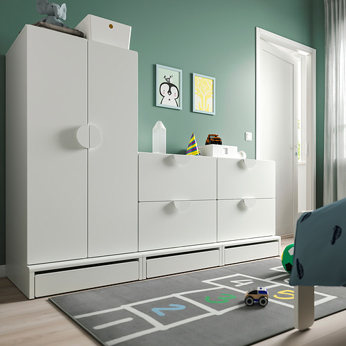 SMÅSTAD / UPPFÖRA, closet. 2 de 3 abrir diálogo