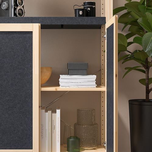 Estantería con estantes ajustables, madera de pino y almacenamiento de accesorios de fieltro.