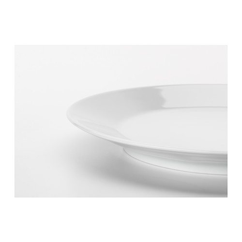 Dos platos blancos prístinos apilados ordenadamente, mostrando bordes elegantes y suaves y un acabado brillante.