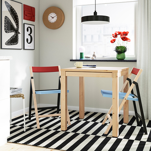 IKEA PS 2026, mesa y 2 sillas plegables. 2 de 12 abrir diálogo
