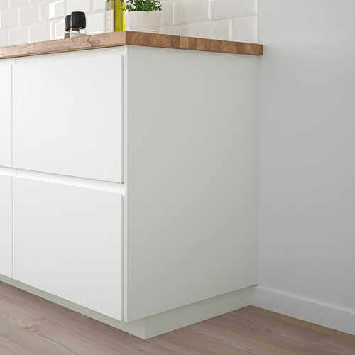 Mueble FÖRBÄTTRA blanco, diseño moderno y elegante, se adapta a espacios amplios.