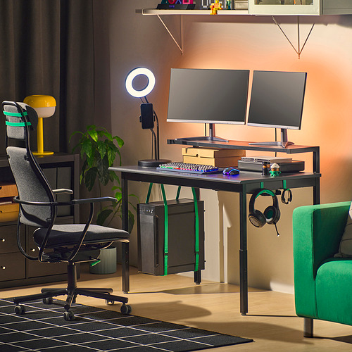 UTVISNING, escritorio gaming con estante. 2 de 9 abrir diálogo