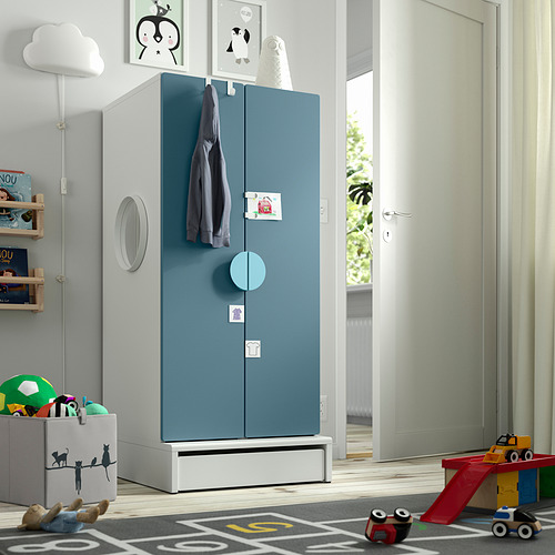 SMÅSTAD / UPPFÖRA, closet. 2 de 7 abrir diálogo