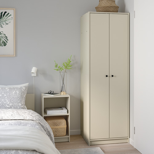 GURSKEN, closet. 2 de 4 abrir diálogo