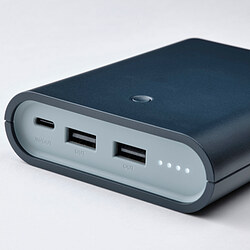 VARMFRONT portable charger 10400 mAh