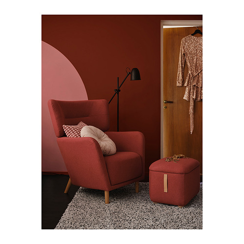 OSKARSHAMN, sillón de orejas con reposapiés. 3 de 10 abrir diálogo