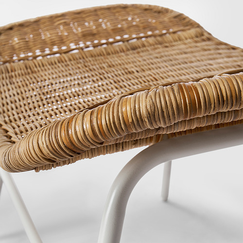 Reposapiés de ratán tejido a mano, diseño natural y único, marco de madera resistente, material natural.