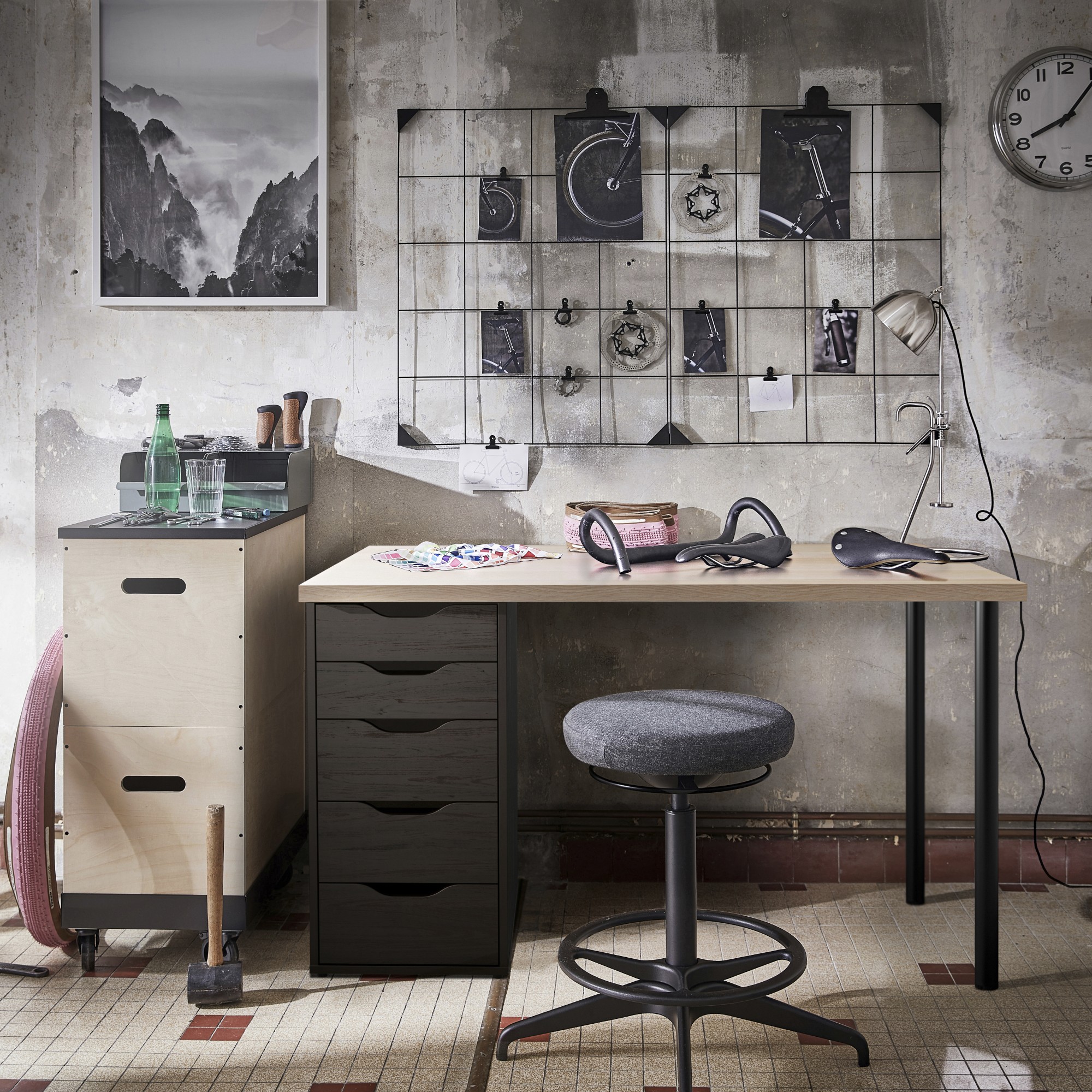 LAGKAPTEN / ALEX, desk. 2 of 6 open dialog