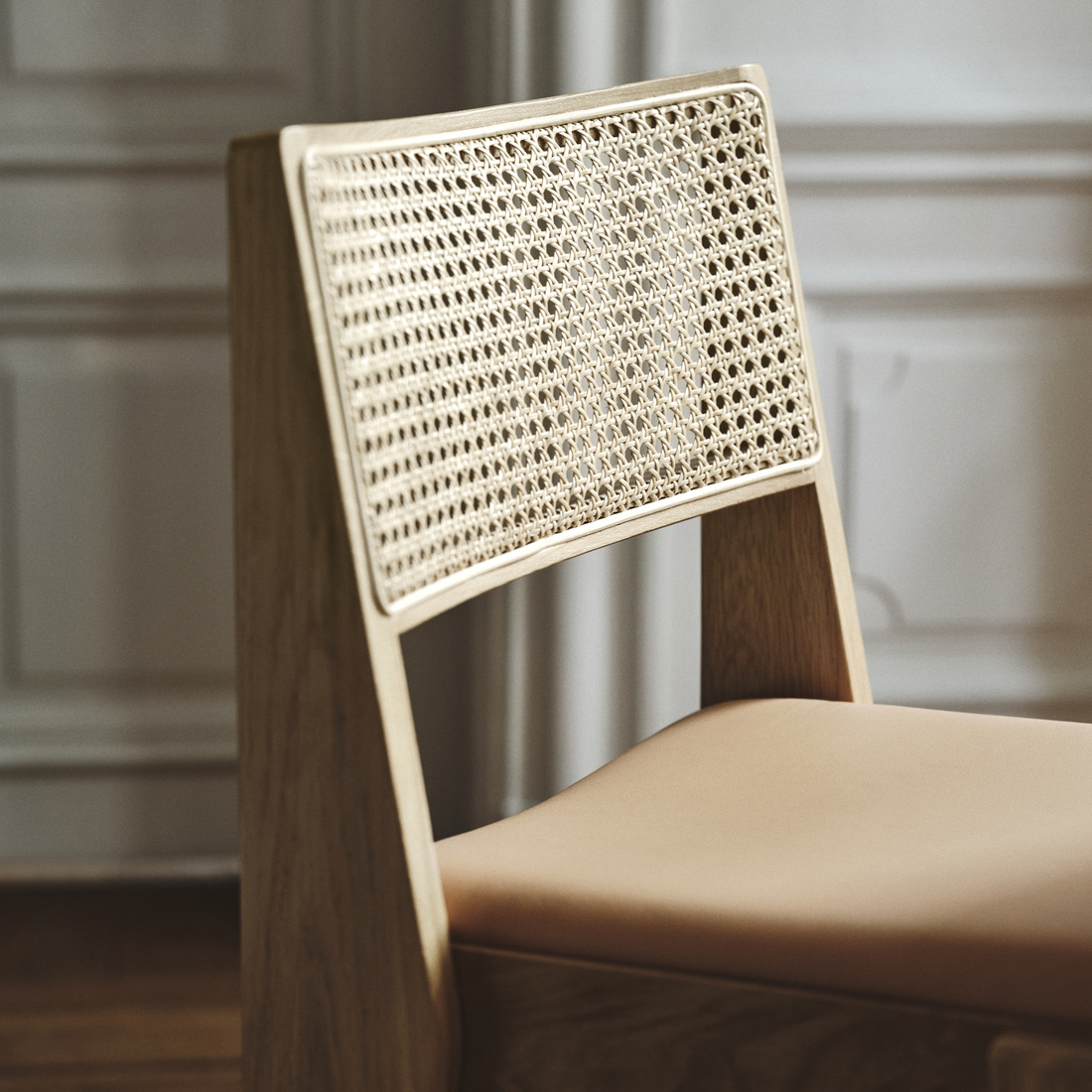STOCKHOLM 2025, round dining table and 4 chairs. 7 of 9 open dialog