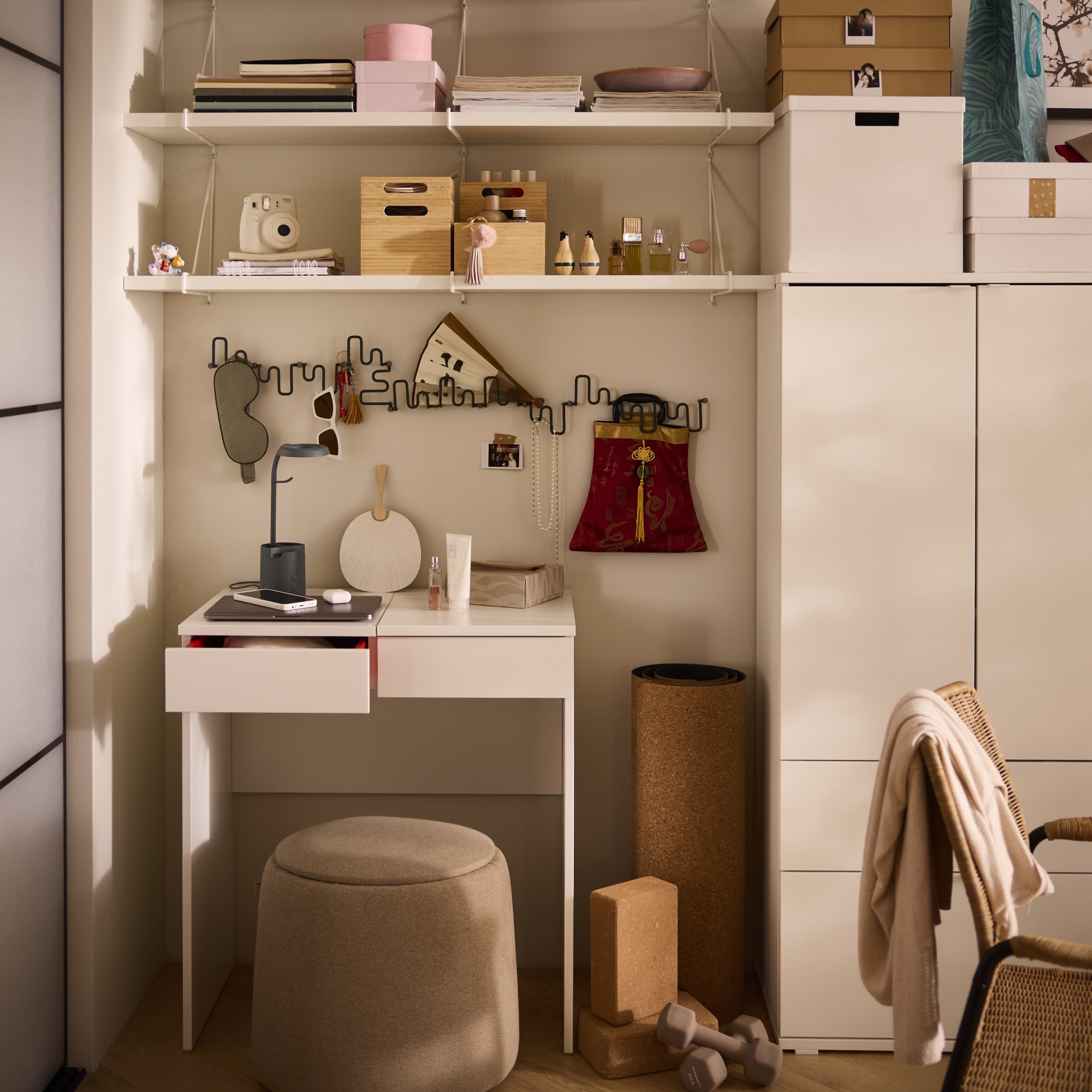 BRIMNES, dressing table. 4 of 5 open dialog
