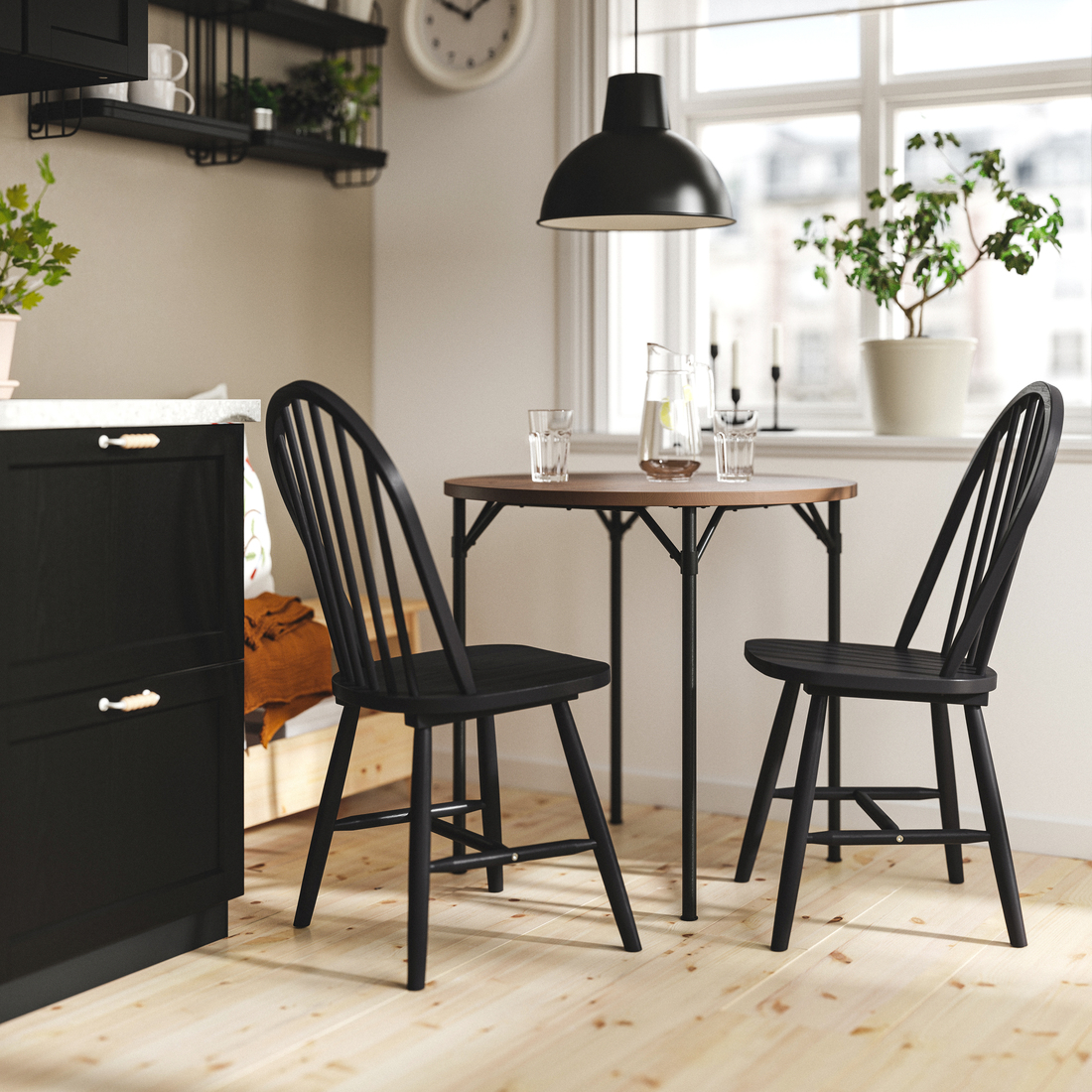GRÖTÅN / SKOGSTA, mesa y 2 sillas. 2 de 7 abrir diálogo