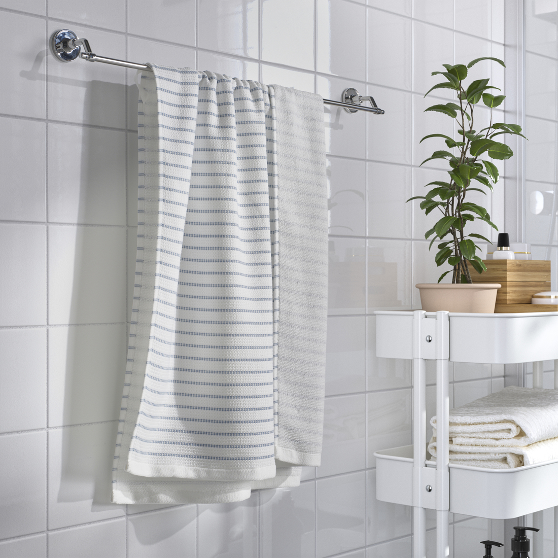 BROFJÄRDEN, toallero. 3 de 3 abrir diálogo