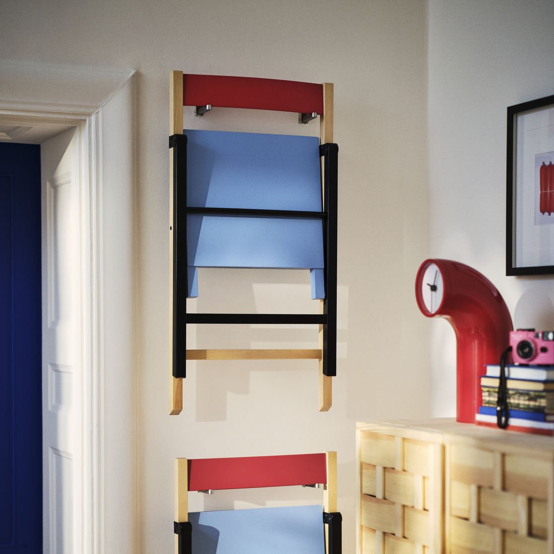IKEA PS 2026, mesa y 2 sillas plegables. 6 de 12 abrir diálogo