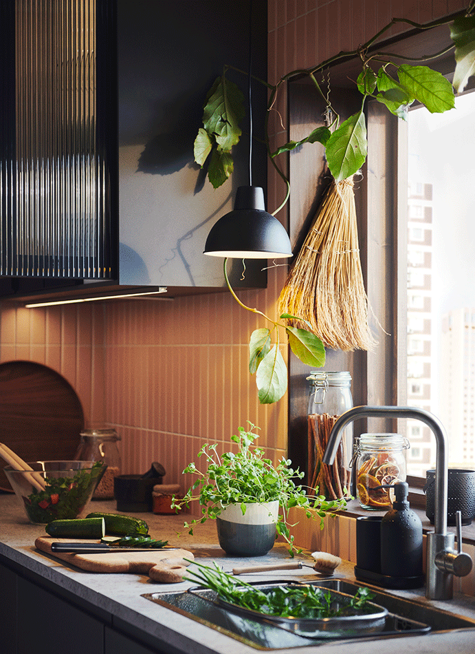 Cocina con acabados de alta calidad y materiales naturales