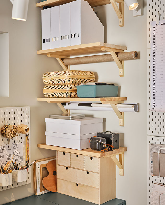 Wall shelf combination