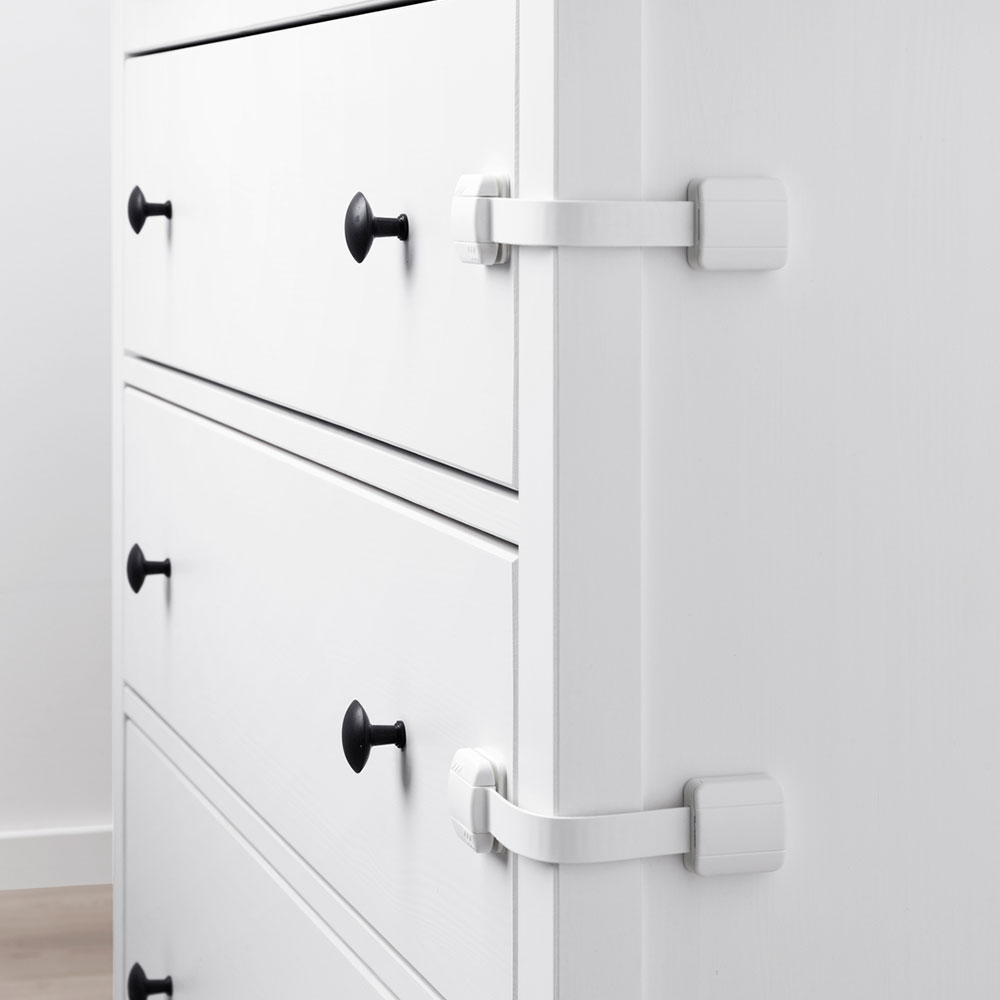 An IDANÄS chest of drawers with UNDVIKA drawer locks.