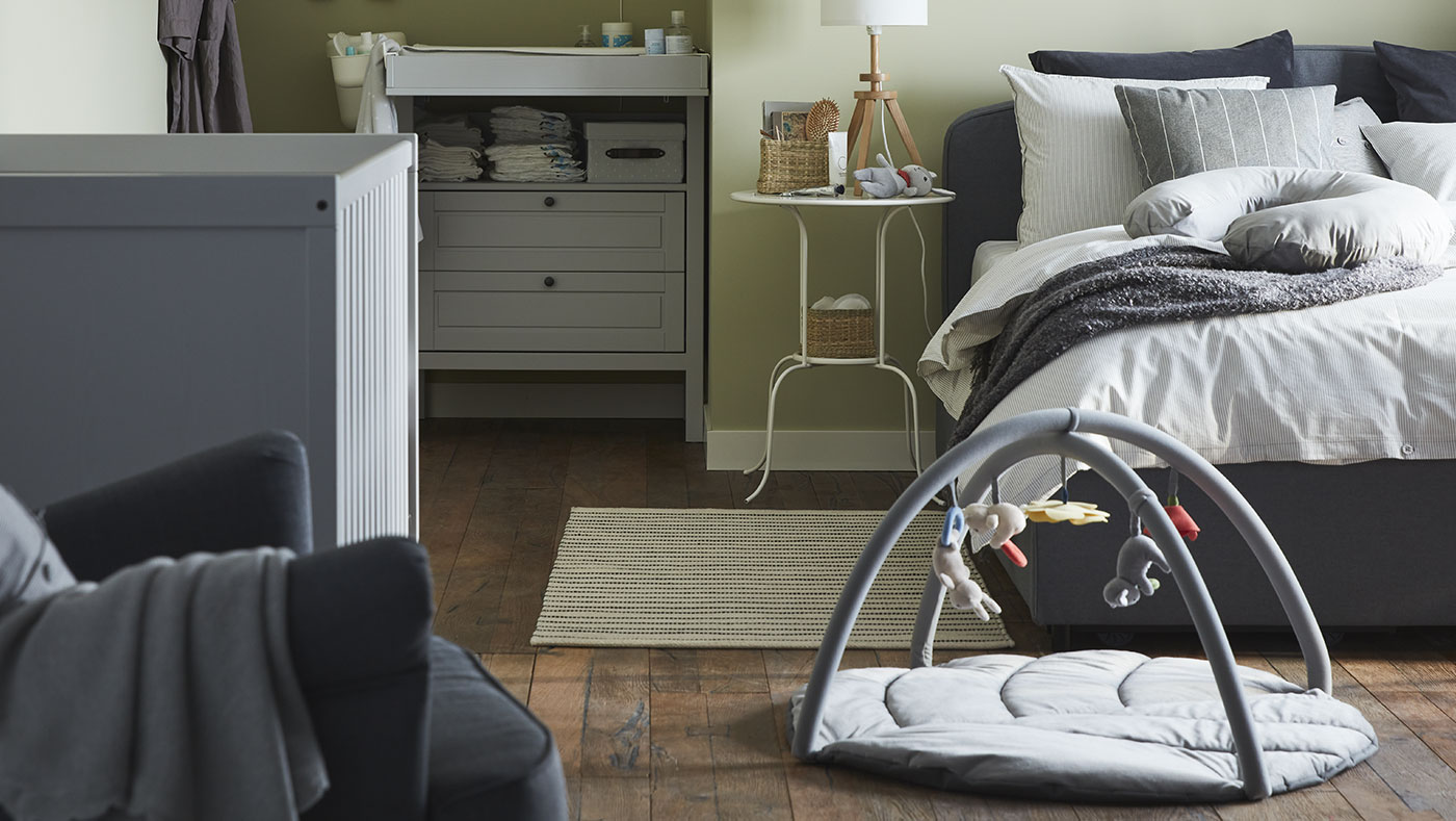 Lots of practical and fun gift ideas for babies and parents