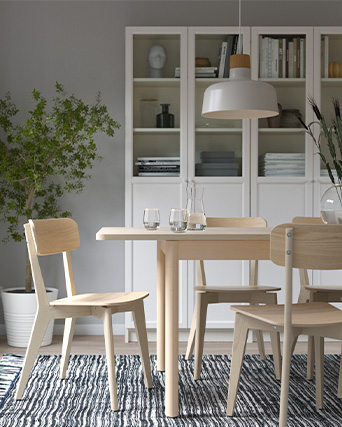 LISABO / RÖNNINGE Mesa y 4 sillas
