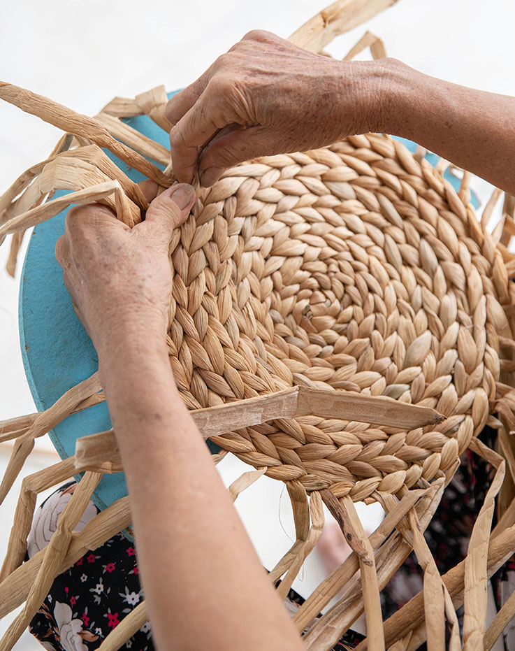 SOARÉ, machine-made place mats can be produced in higher quantities