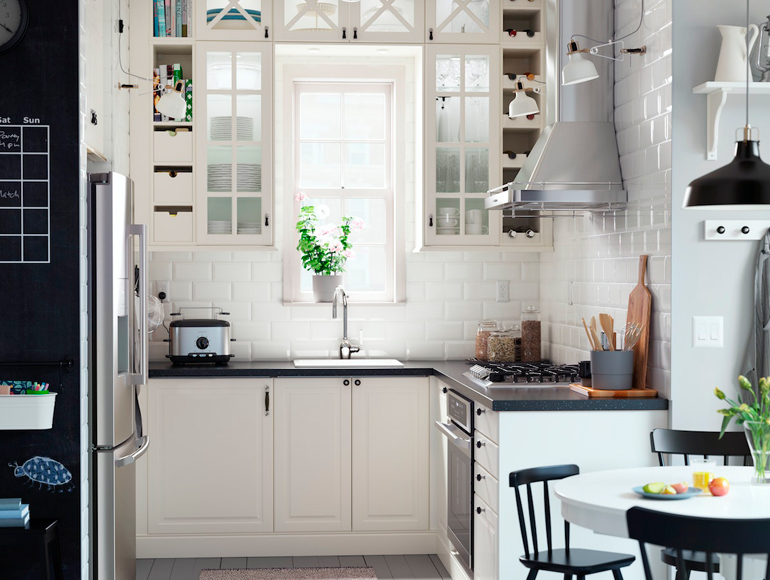 The cozy customized kitchen
