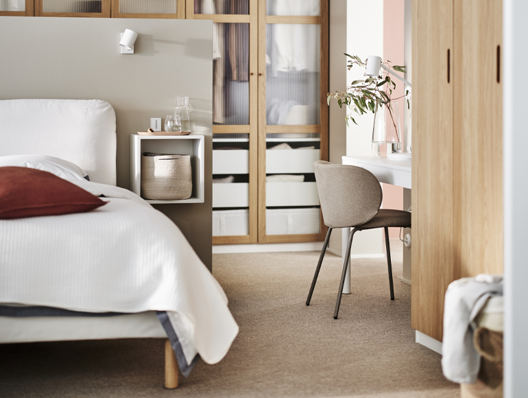 A relaxing bedroom in japanese style with space for your clothes