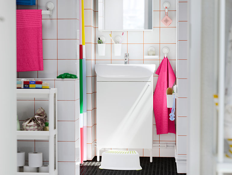 Un baño para una familia ocupada